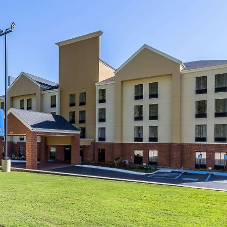 Comfort Inn & Suites Dalton Bagian luar foto
