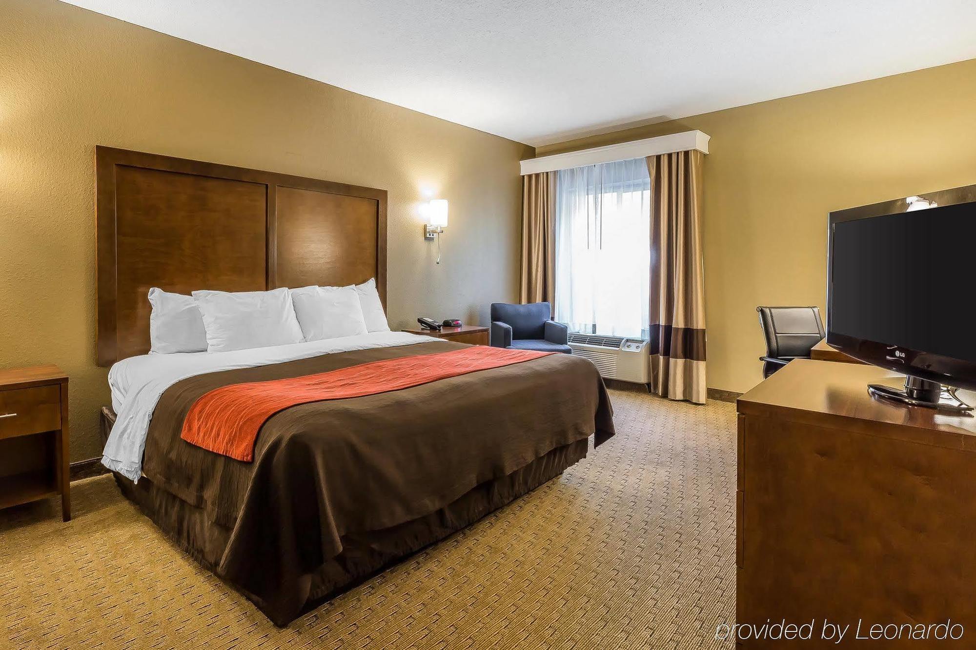 Comfort Inn & Suites Dalton Bagian luar foto